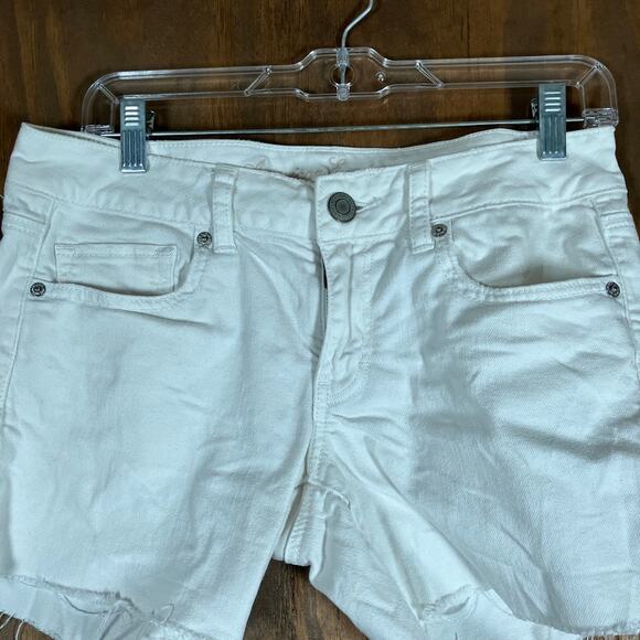 American Eagle Womens Shorts White Fringe Cut Off Low Rise Shortie Stretch 8 - Picture 2 of 11